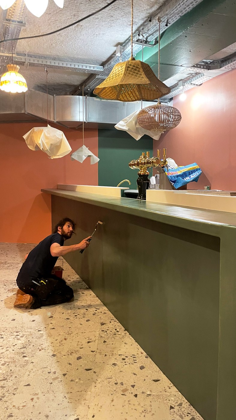 Comptoir bar restaurant sur mesure — Paris